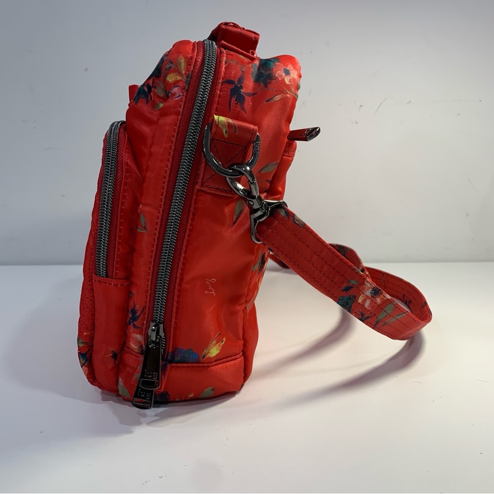 Lug Ranger Crossbody Purse Adjustable Strap Multi Pockets Quilted Bouquet Red - Picture 7 of 16